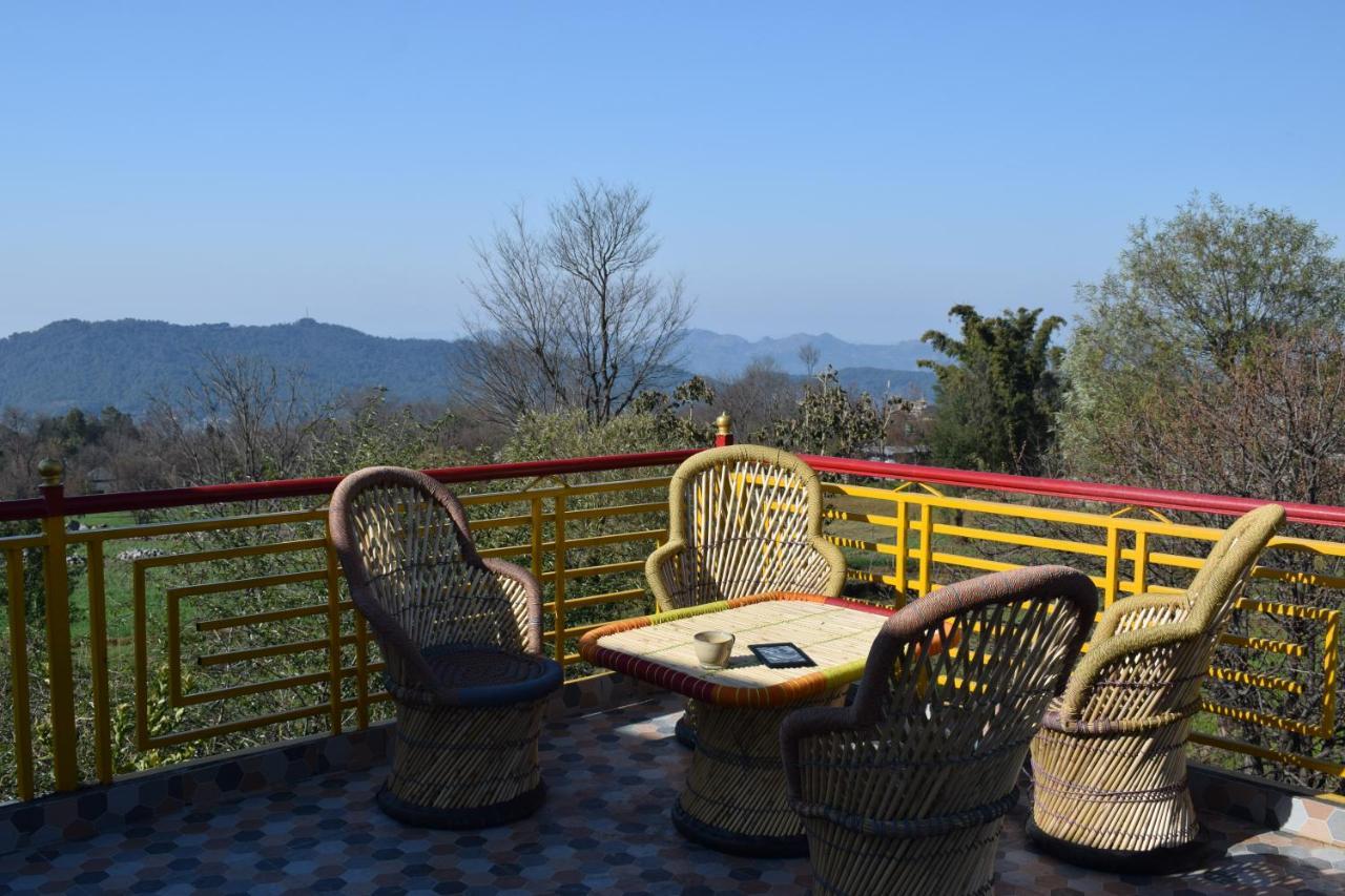 Bir Nest Hostel Buitenkant foto