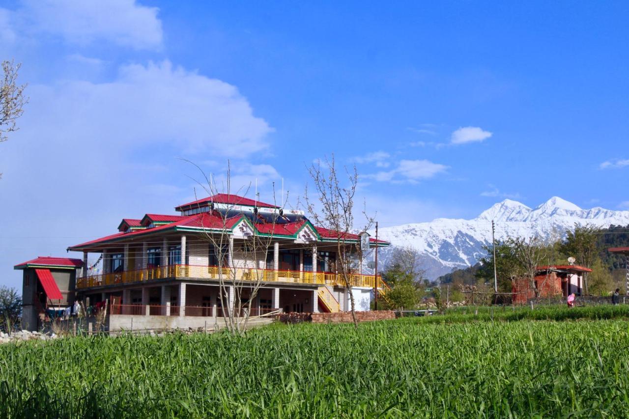 Bir Nest Hostel Buitenkant foto